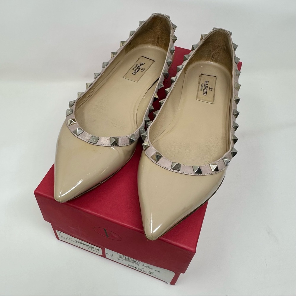 Valentino Garavani Rockstud Ballet Flats Size 38 Nude Leather Valentino